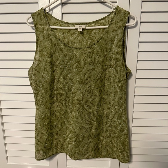 J Jill - silk like patterned sleeveless blouse. Gorgeous peridot green, size M. - Picture 1 of 7